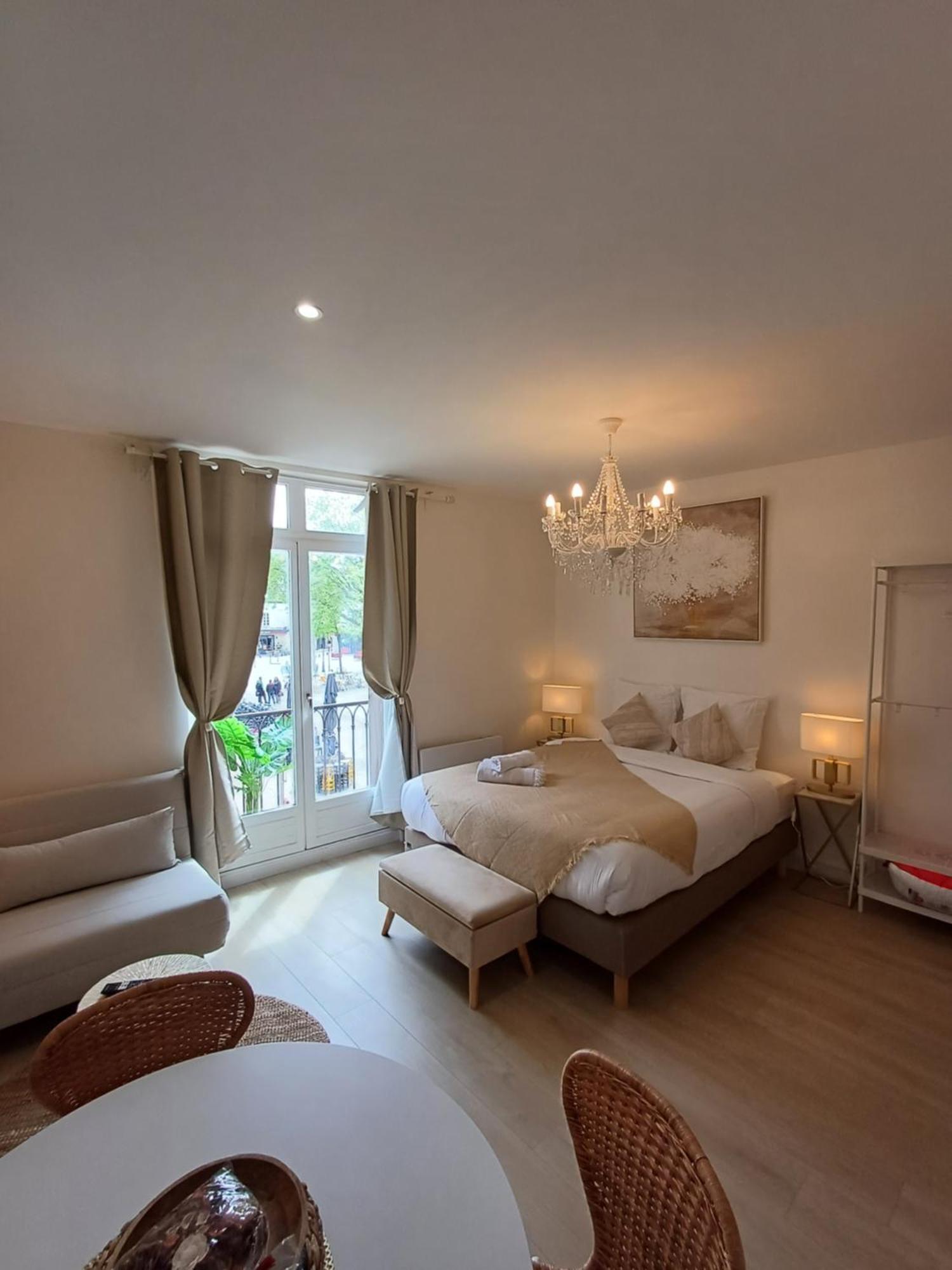 *Monge Zola* Appartement Dijon Buitenkant foto